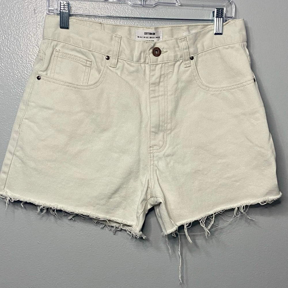 Cotton On High Waist Off-White Shorts‎
